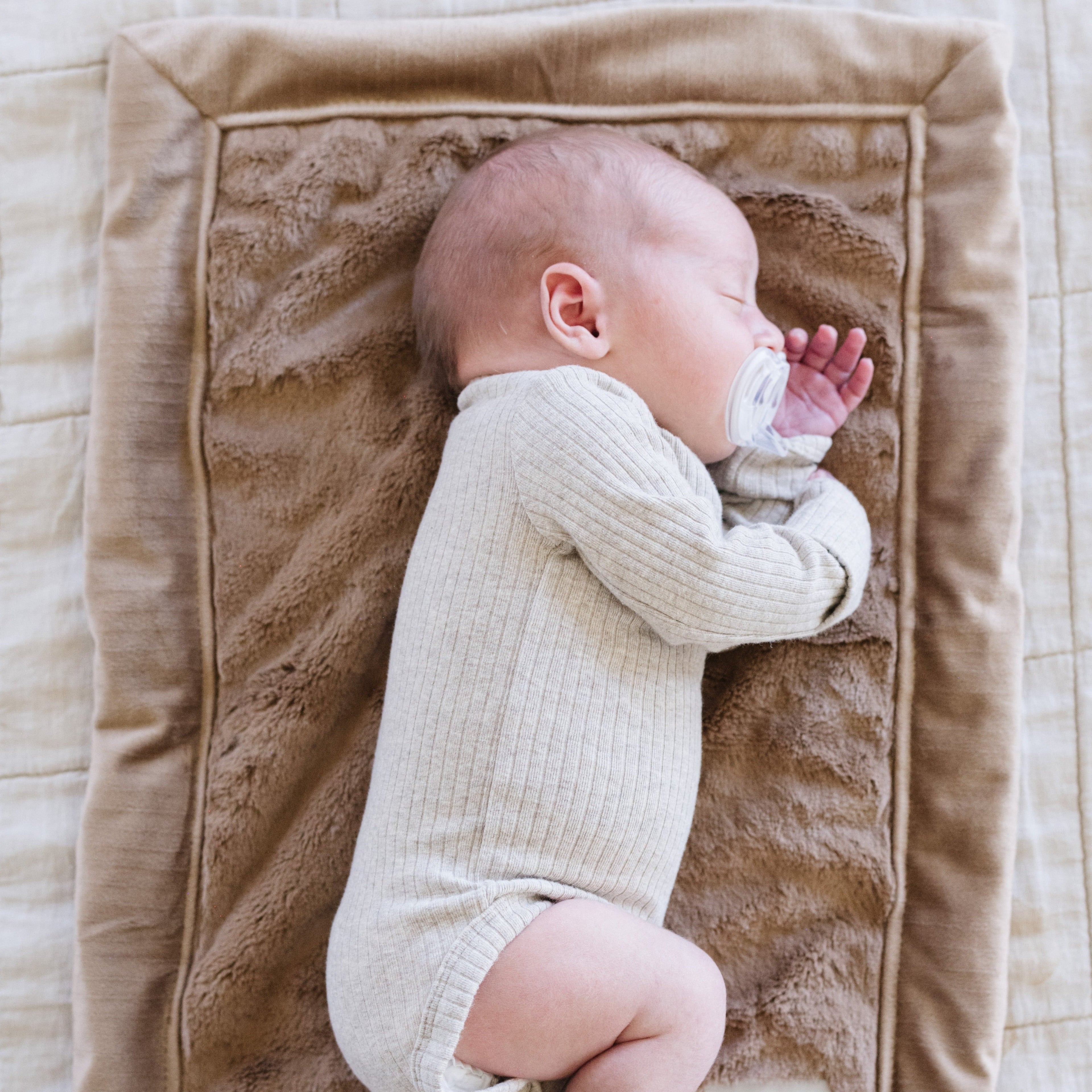 Lush Mini Blankets by Saranoni