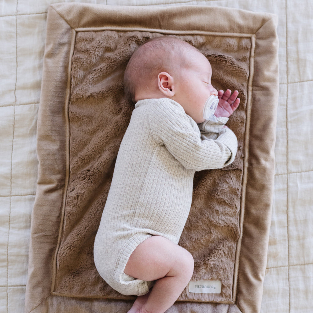 Lush Mini Blankets by Saranoni