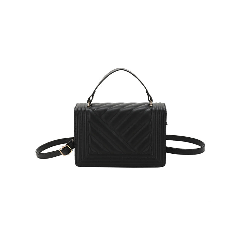 Dazzling Bags For Women Chain Crossbody Bags In Pu Leather Female Fashionable Shoulder Bag Ladies Handbags  Simple Messenger Bag Casual Indentation Western Style Portable Women